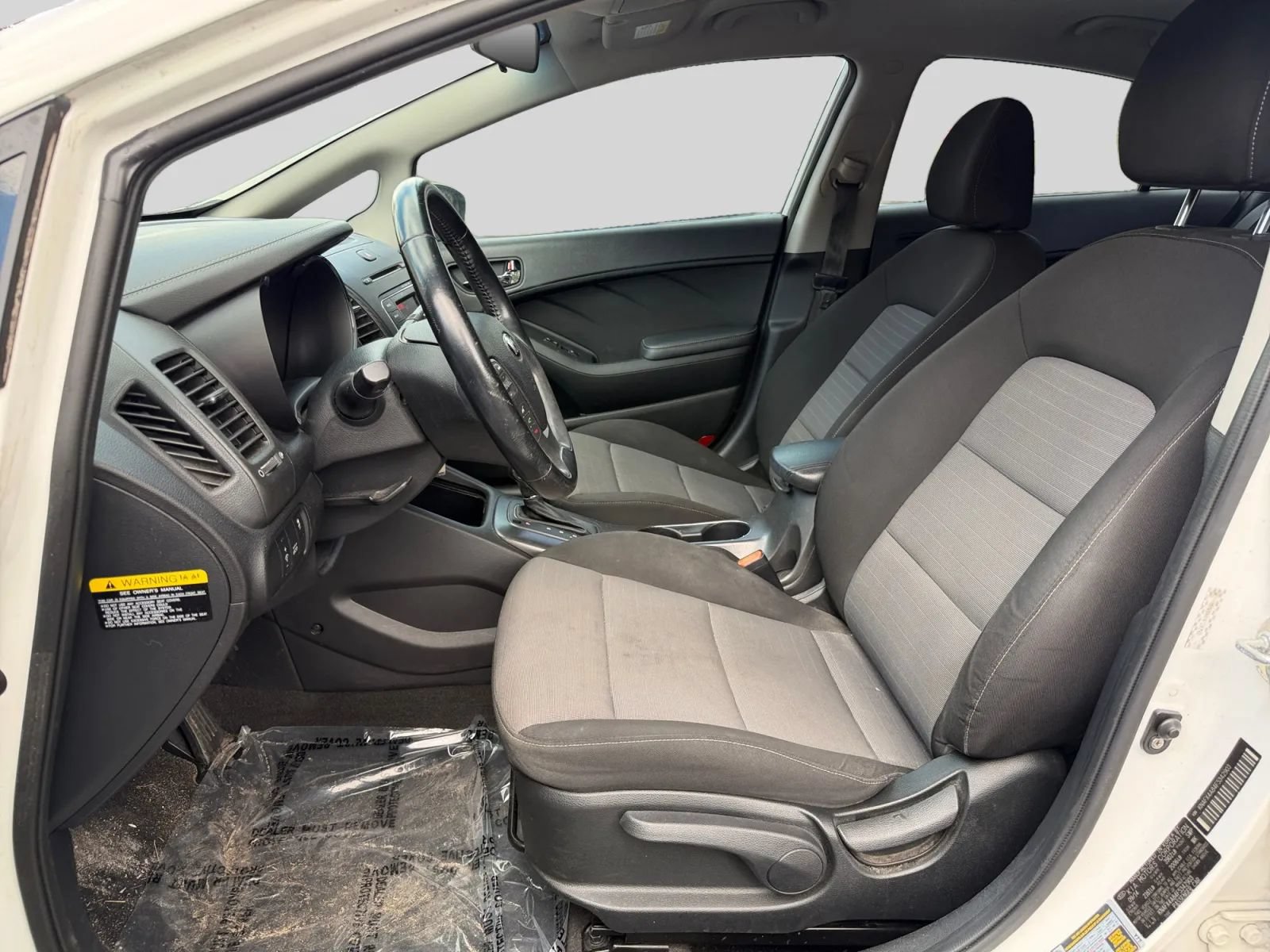 Used 2015 Kia Forte EX FWD image 10