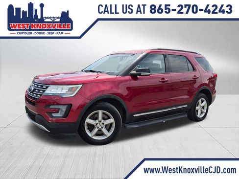 Used 2017 Ford Explorer XLT AWD/4WD image 1