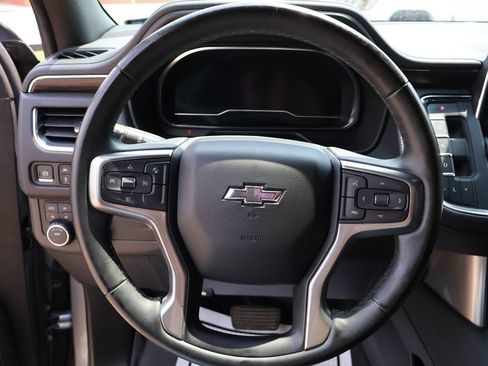Used 2023 Chevrolet Tahoe Z71 AWD/4WD image 32