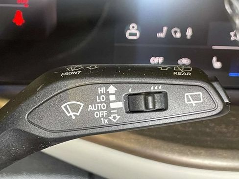 Used 2025 Audi Q5 Premium Plus AWD/4WD image 44