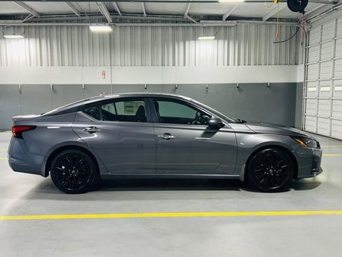 New 2025 Nissan Altima 2.5 SV w/ SV Special Edition Package image 18