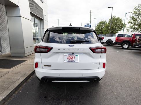 Certified 2025 Ford Escape ST-Line Elite AWD/4WD image 4