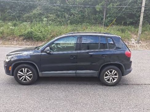 Used 2016 Volkswagen Tiguan S FWD image 5