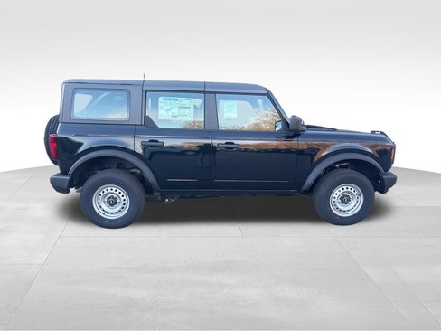 New 2025 Ford Bronco 4-Door AWD/4WD image 7