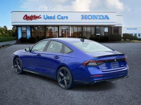 Used 2023 Honda Accord Sport image 3