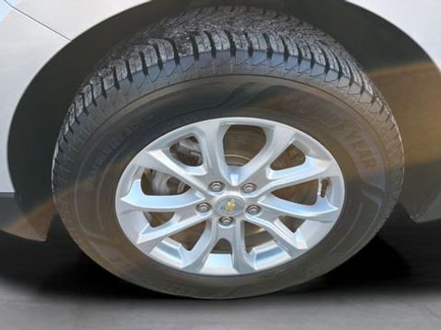 Used 2019 Chevrolet Equinox LT image 32