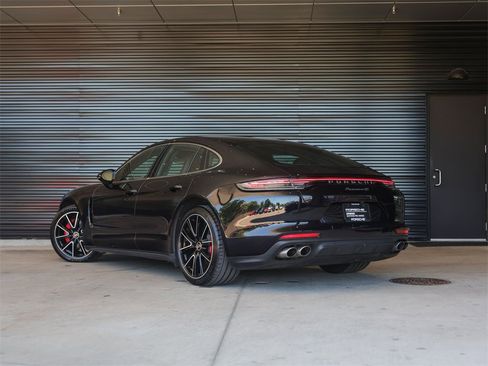 Certified 2022 Porsche Panamera 4S w/ Premium Package image 3