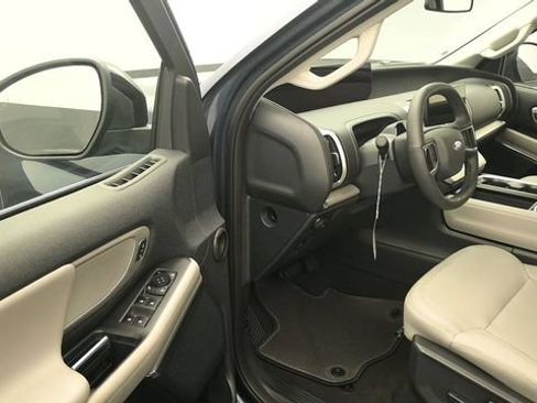 New 2027 Ford Expedition Active AWD/4WD image 14