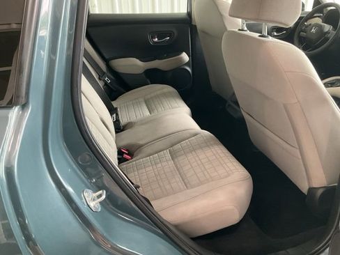 Certified 2025 Honda HR-V LX image 24