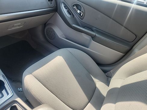 Used 2007 Chevrolet Malibu LS FWD image 7