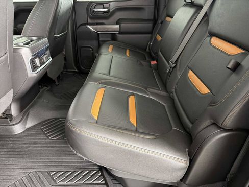 Used 2022 GMC Sierra 1500 AT4 w/ AT4 Preferred Package image 18