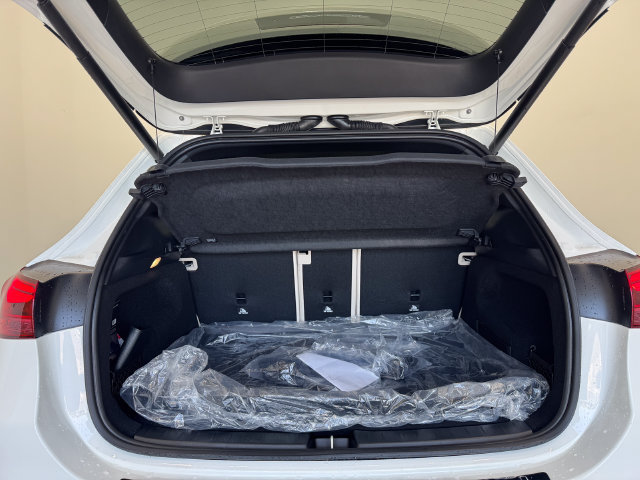 Certified 2026 Mercedes-Benz GLA 250 image 9
