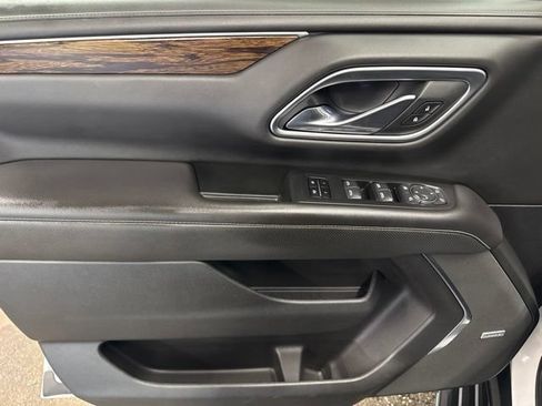 Used 2021 Chevrolet Tahoe Premier w/ Premium Package AWD/4WD image 10