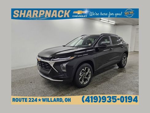 New 2026 Chevrolet Trax LT w/ Driver Confidence Package FWD image 1