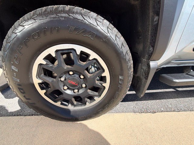 Used 2025 Toyota Tacoma TRD Off-Road w/ TRD Off Road Upgrade Package AWD/4WD image 30