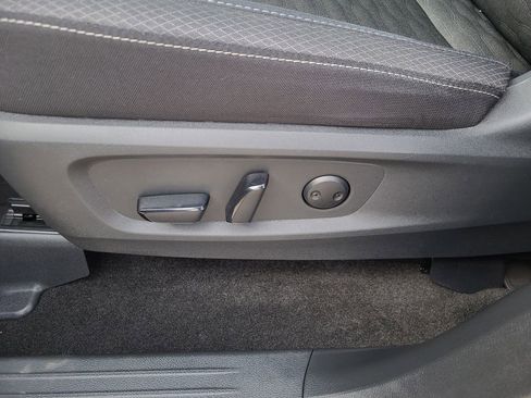 Certified 2024 Nissan Pathfinder SV image 21