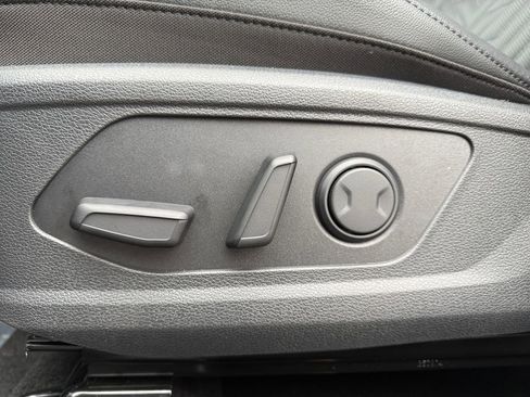New 2026 Kia Sportage X-Line w/ X-Line Premium Package AWD/4WD image 16