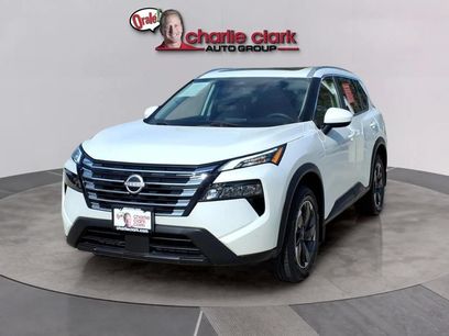 Used 2024 Nissan Rogue SV w/ SV Premium Package