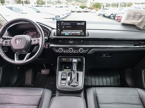 Used 2024 Honda CR-V EX-L image 2