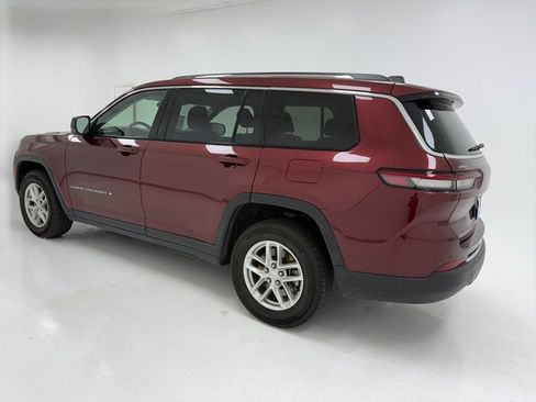 Used 2023 Jeep Grand Cherokee L Laredo image 17