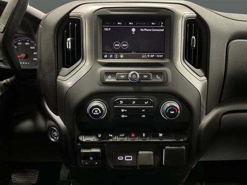 Used 2024 Chevrolet Silverado 2500 Custom w/ Custom Value Package image 7