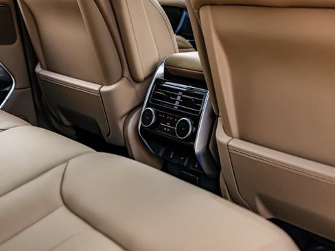 New 2026 Land Rover Range Rover SE AWD/4WD image 48