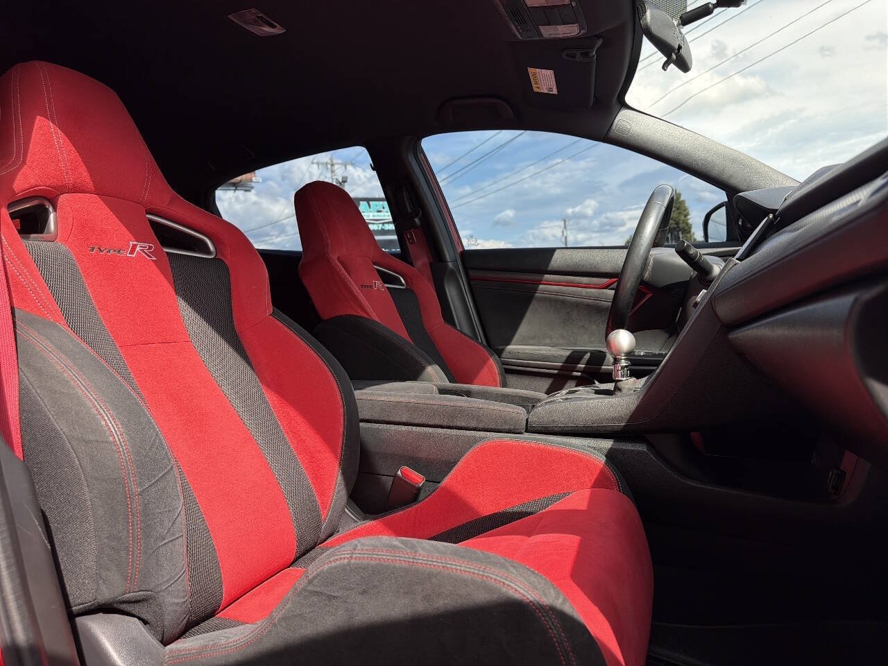 Used 2018 Honda Civic Type R image 16