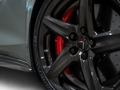 Used 2024 Chevrolet Corvette Z06 w/ Z07 Performance Package image 29