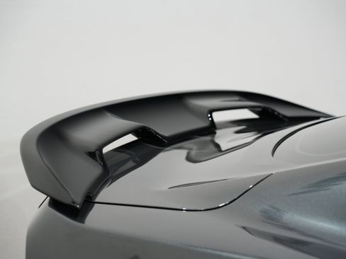 Used 2019 Ford Mustang Shelby GT350 w/ Technology Package image 18