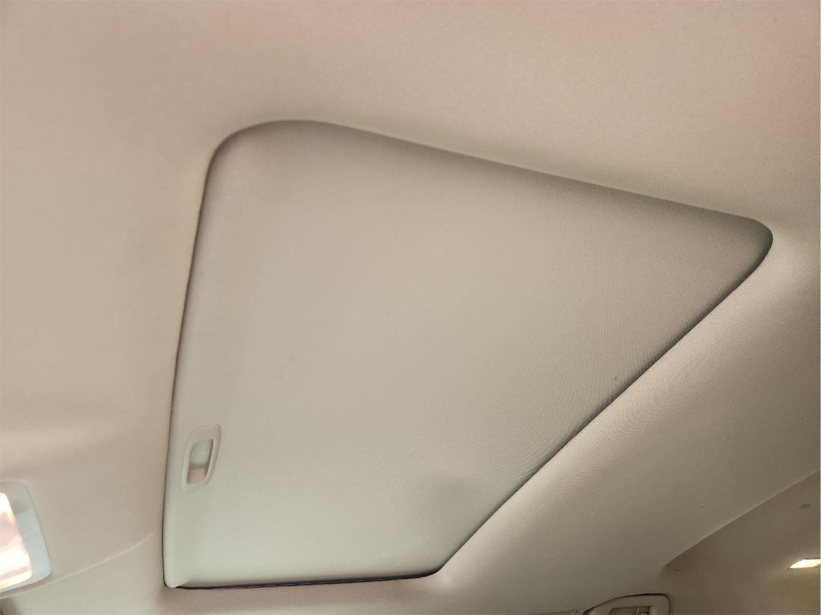 Used 2019 Toyota Highlander Limited FWD image 24