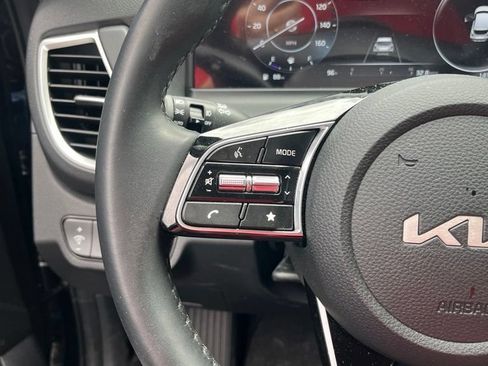 Used 2025 Kia Seltos EX FWD image 12