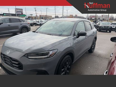 Used 2024 Honda HR-V Sport image 1