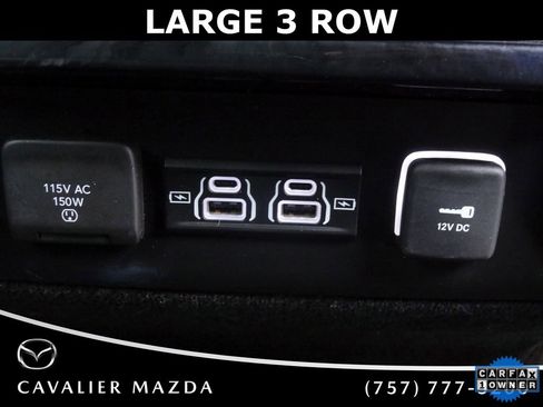 Used 2024 Jeep Wagoneer L Series II w/ Flexible Seating Group AWD/4WD image 17