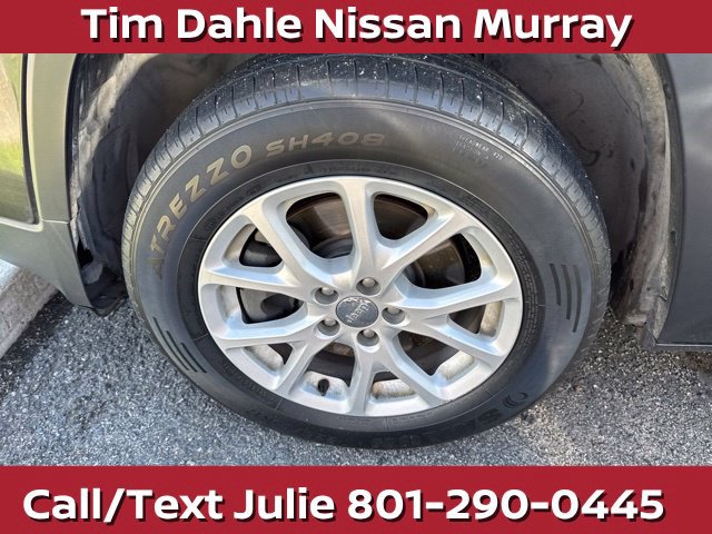 Used 2016 Jeep Cherokee Latitude AWD/4WD image 26