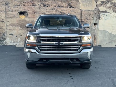 Used 2018 Chevrolet Silverado 1500 LT w/ All Star Edition AWD/4WD image 9