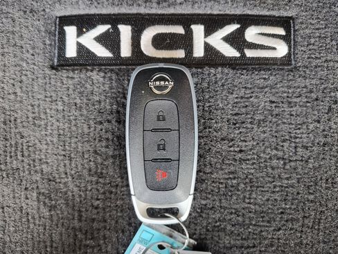 Used 2025 Nissan Kicks Play S FWD image 29