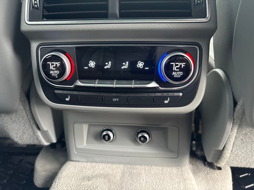 Used 2018 Audi Q7 3.0T Prestige AWD/4WD image 32
