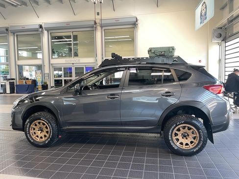 Used 2023 Subaru Crosstrek 2.0i Premium AWD/4WD image 4