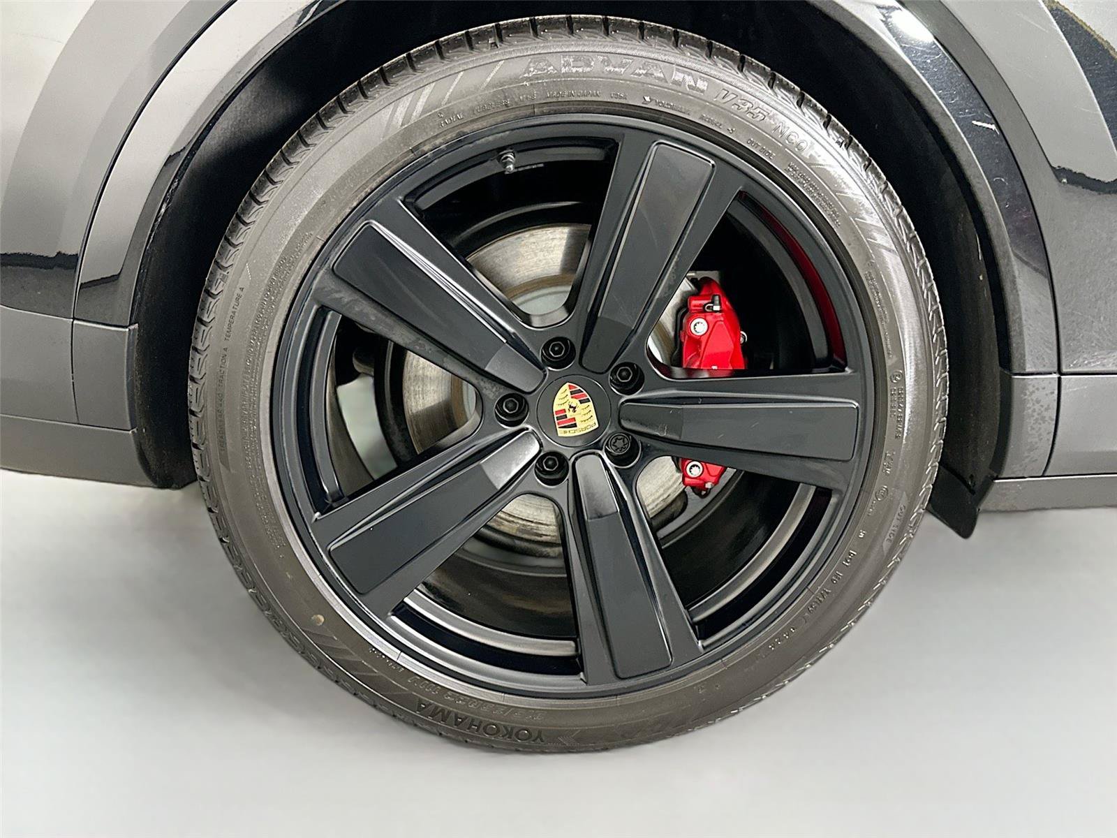 Certified 2025 Porsche Cayenne S AWD/4WD image 13
