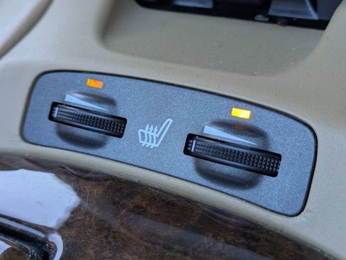 Used 2006 Lexus SC 430 Convertible image 27