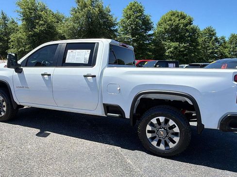 Used 2024 Chevrolet Silverado 2500 Custom w/ Custom Value Package AWD/4WD image 7