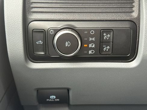 Used 2024 Ford F550 4x4 Regular Cab Super Duty image 25