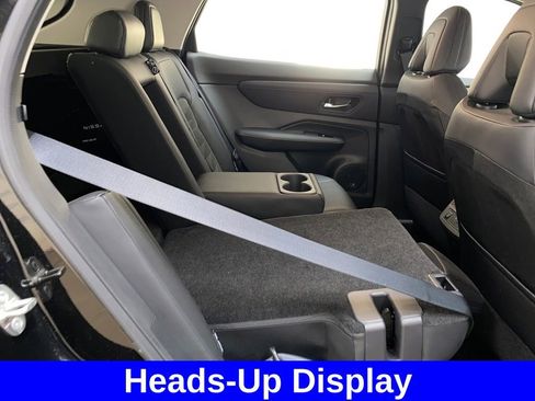 Used 2023 Nissan Ariya AWD image 11