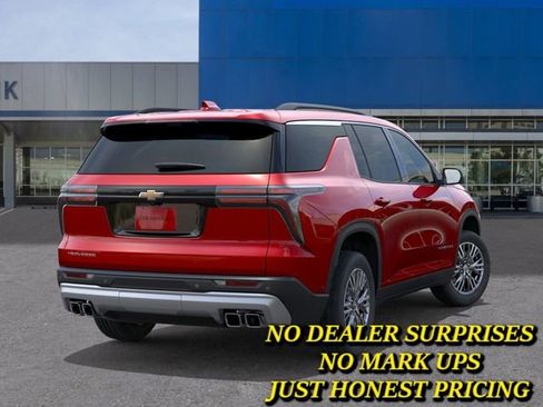 New 2026 Chevrolet Traverse LT w/ Driver Confidence Package FWD image 4