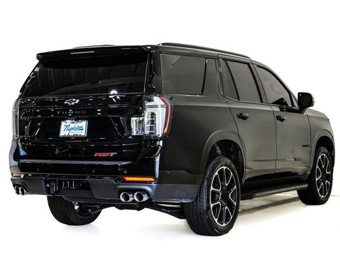 Used 2025 Chevrolet Tahoe RST w/ Comfort Package AWD/4WD image 6