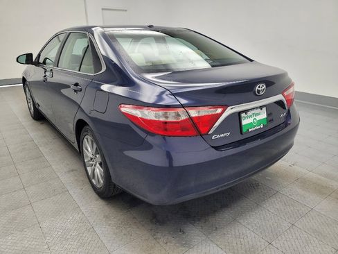 Used 2017 Toyota Camry XLE image 5