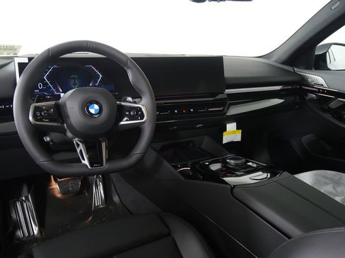 New 2026 BMW 530i w/ M Sport Package image 19
