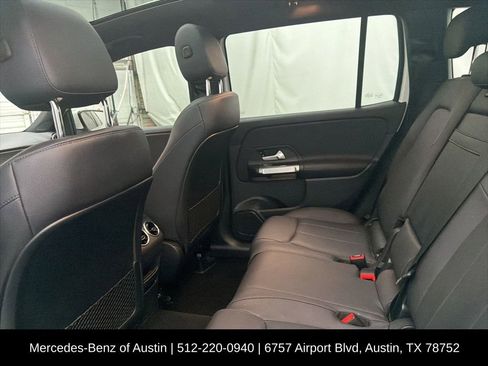 Certified 2022 Mercedes-Benz GLB 250 4MATIC image 19