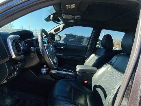 Used 2021 Toyota Tacoma Limited w/ Nightshade Package image 21