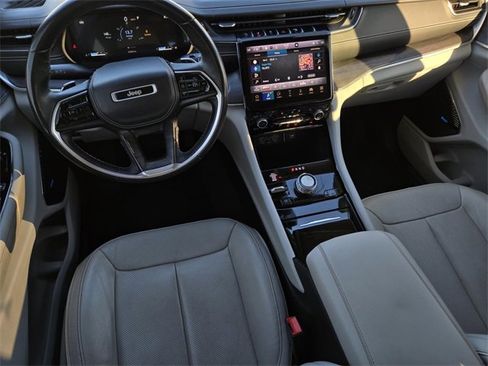 Used 2021 Jeep Grand Cherokee L Overland image 21